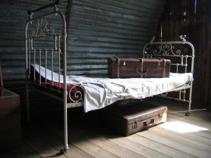Leben in einer Notunterkunft - Nissenhütte im Freilichtmuseum am Kiekeberg, Foto: FLMK