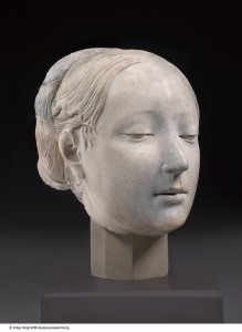 Francesco Laurana, Bildnis einer Prinzessin von Neapel, um 1470, Marmor Der nur noch erhaltene Kopf der Büste, wie er seit 1958 in der ständigen Ausstellung der Skulpturensammlung gezeigt wurde. (Foto: SMBSBM, A. Voigt, 2016).